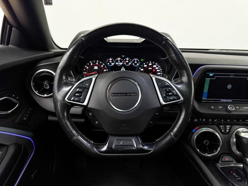 Used 2017 Chevrolet Camaro SS RWD image 31