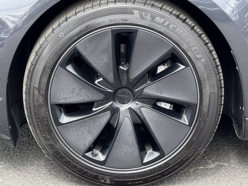 Used 2024 Tesla Model 3 Long Range AWD/4WD image 36