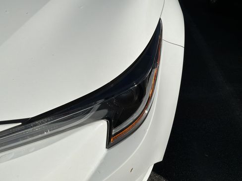 Used 2024 Toyota Corolla LE image 11