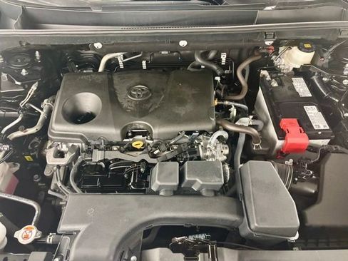 Used 2024 Toyota RAV4 XLE Premium FWD image 39
