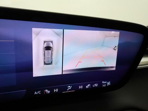 Certified 2025 Buick Enclave Avenir image 16