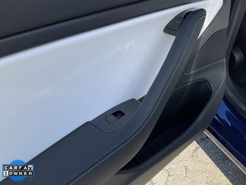 Used 2019 Tesla Model 3 Long Range image 32