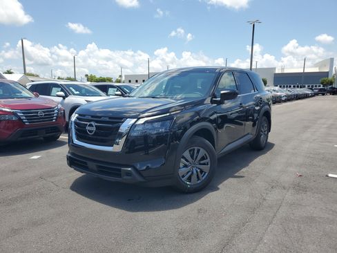 New 2025 Nissan Pathfinder S image 20
