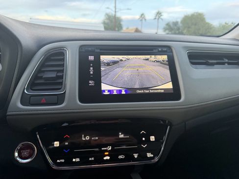 Used 2018 Honda HR-V EX image 26