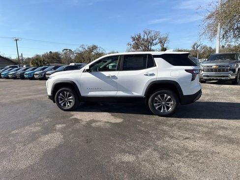 New 2026 Chevrolet Equinox LT w/ Safety and Technology Package FWD image 5