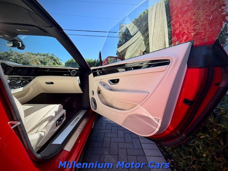Used 2023 Bentley Continental GT V8 AWD/4WD image 28