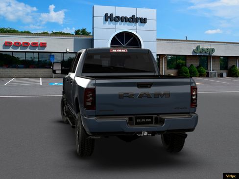 New 2026 RAM 2500 Big Horn AWD/4WD image 13