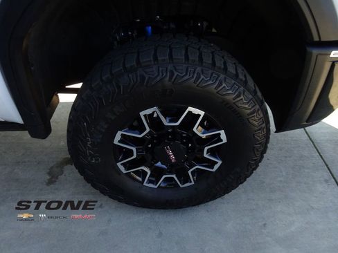 New 2026 GMC Sierra 2500 AT4X image 13