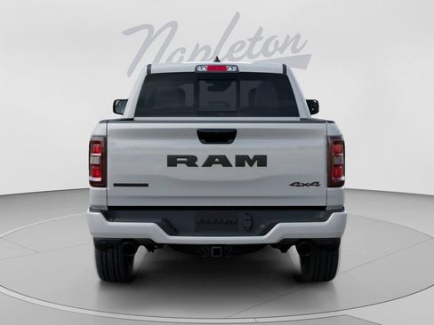 New 2026 RAM 1500 4x4 Crew Cab image 8