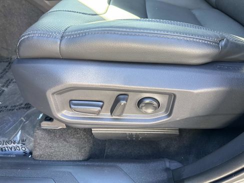 Used 2023 Toyota Tundra Limited image 13