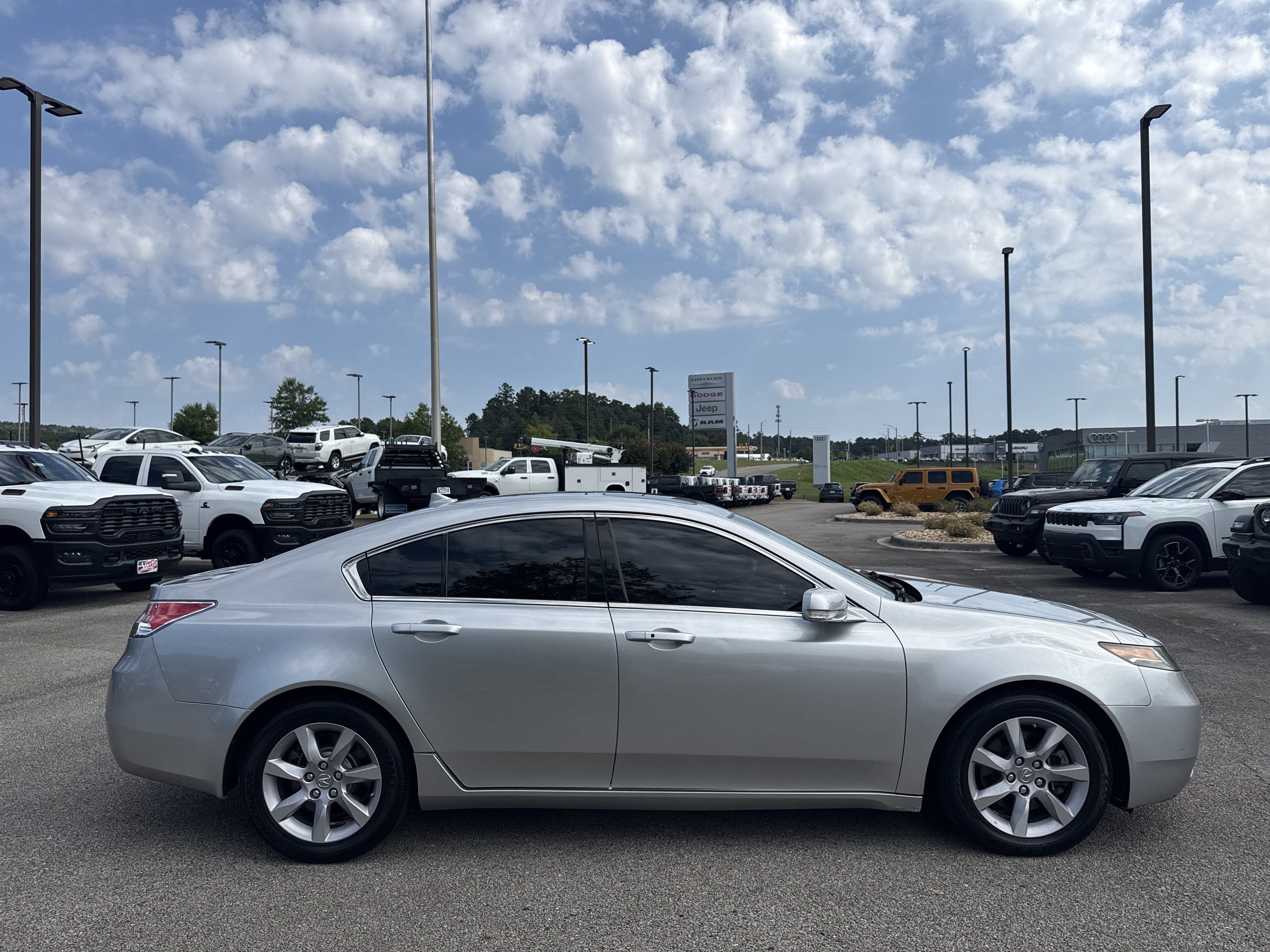 Used 2013 Acura TL w/ Technology Package FWD image 8