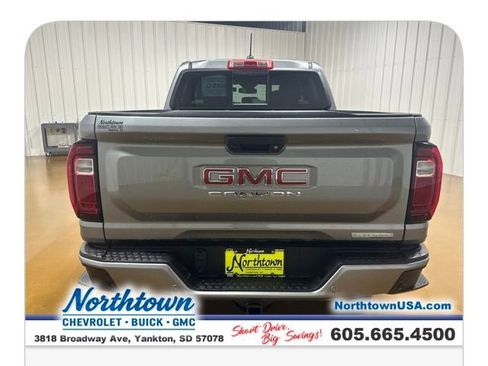 New 2026 GMC Canyon Elevation w/ Convenience Package image 4