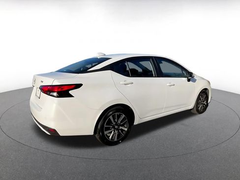 Used 2025 Nissan Versa SV image 15