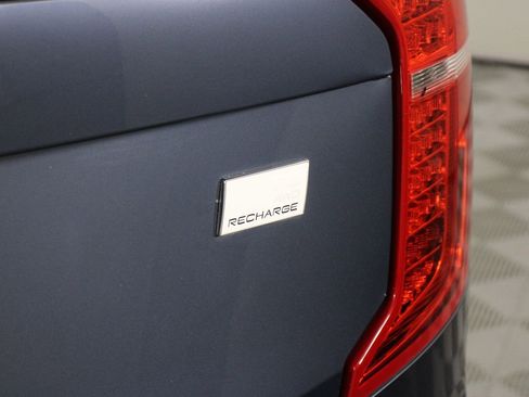 Certified 2023 Volvo XC90 T8 Ultimate w/ Protection Package Premier image 20