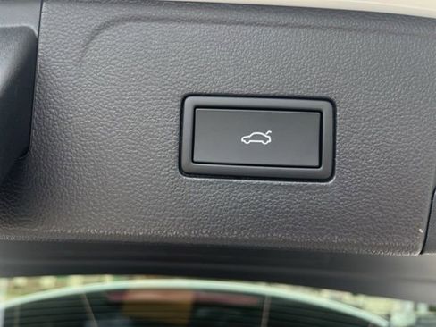 New 2026 Volkswagen Atlas Peak Edition image 29