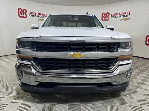 Used 2018 Chevrolet Silverado 1500 LT w/ Texas Edition RWD image 2