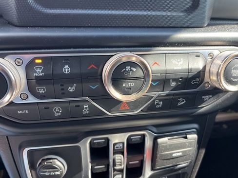 Used 2019 Jeep Wrangler Unlimited Sport S image 21