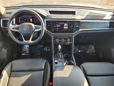 Used 2022 Volkswagen Atlas SE image 12