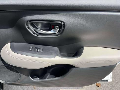 Used 2027 Honda HR-V EX-L image 22