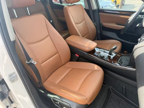 Used 2015 BMW X3 sDrive28i RWD image 11