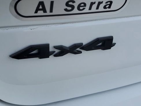 Used 2024 Jeep Grand Cherokee L Laredo AWD/4WD image 6