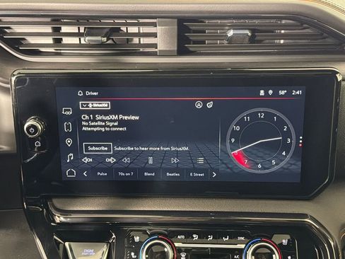 Used 2024 GMC Sierra 1500 AT4 w/ Technology Package image 29