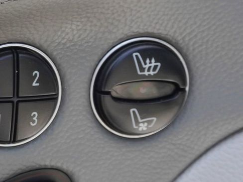 Used 2005 Mercedes-Benz SL 500 image 25