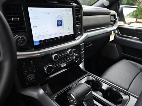 New 2025 Ford F150 Lariat w/ Equipment Group 501A Mid image 36