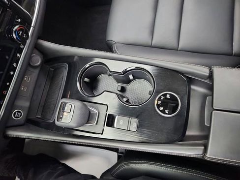 Used 2022 Nissan Rogue SL w/ SL Premium Package image 22