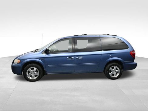 Used 2007 Dodge Grand Caravan SXT FWD image 2