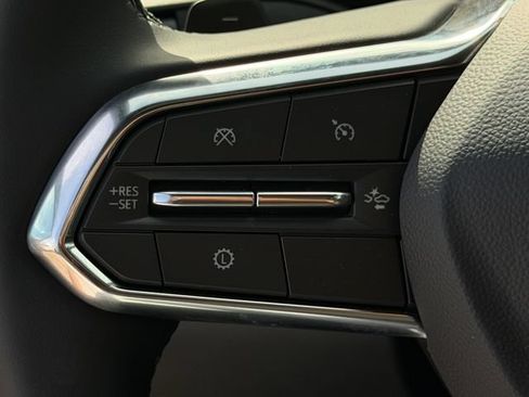 New 2026 Chevrolet Equinox LT w/ Safety and Technology Package FWD image 23