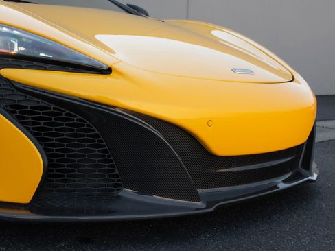 Used 2015 McLaren 650S Spider Convertible 2D image 25