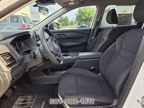 Used 2025 Nissan Rogue S AWD/4WD image 8