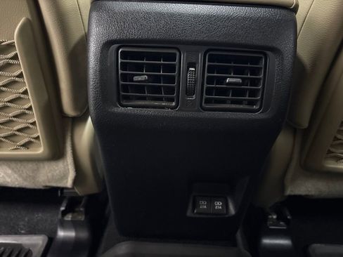 Used 2022 Toyota 4Runner Limited AWD/4WD image 34
