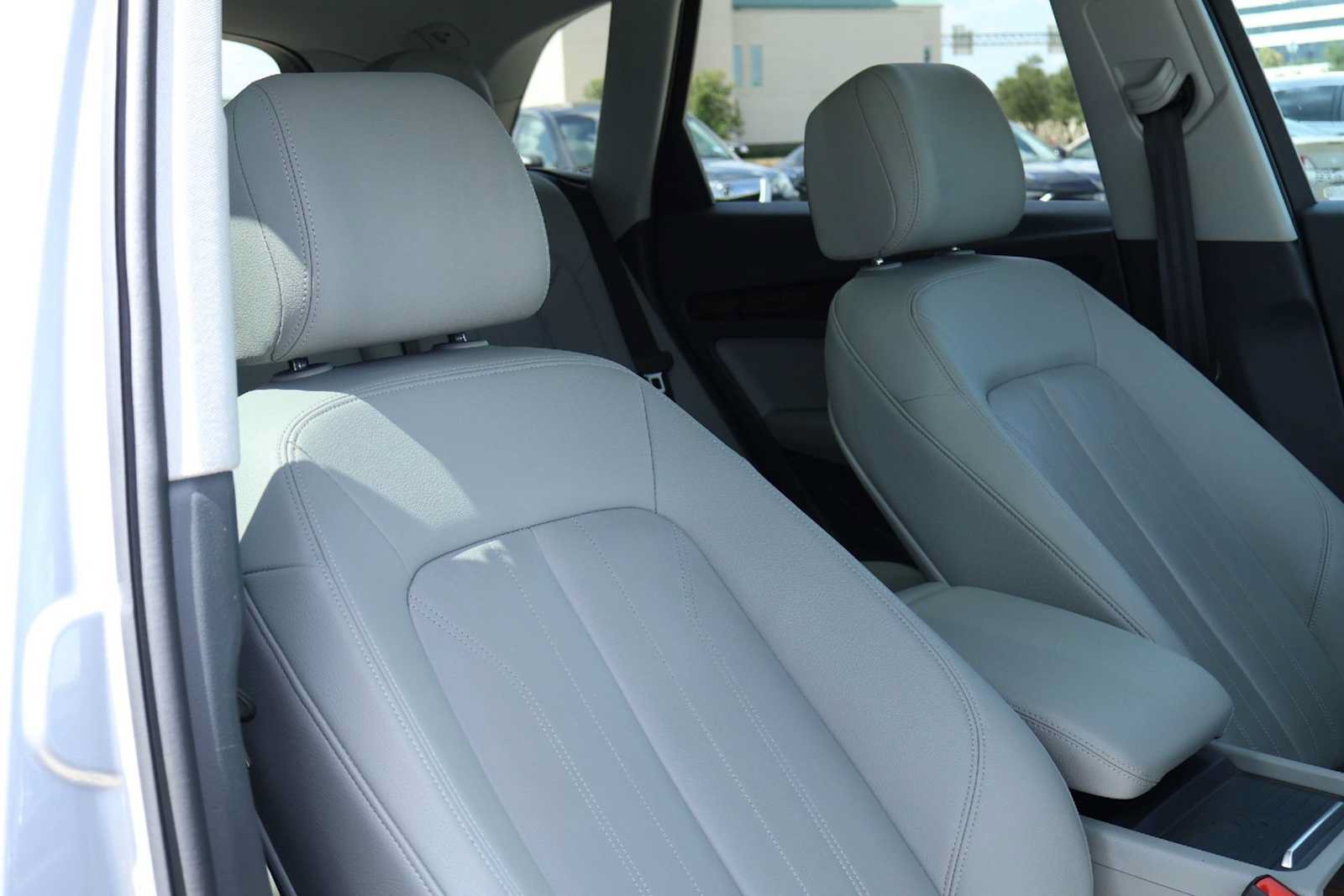 Used 2020 Audi Q5 2.0T Premium w/ Convenience Package AWD/4WD image 14