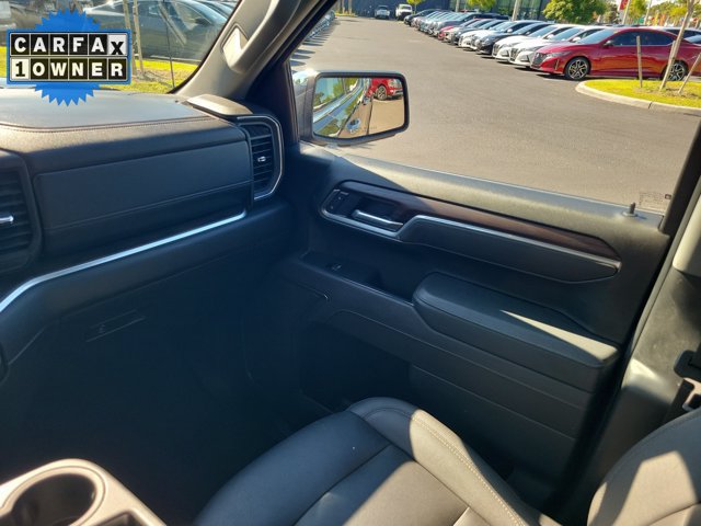 Used 2026 GMC Sierra 1500 SLT AWD/4WD image 17