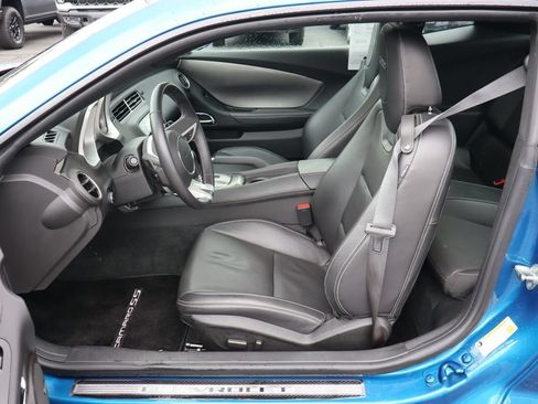 Used 2010 Chevrolet Camaro SS w/ RS Package RWD image 4