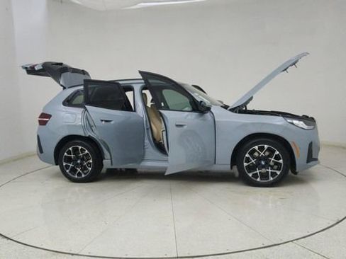 Used 2025 BMW X3 xDrive30i image 74