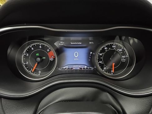 Used 2023 Jeep Cherokee Altitude Lux w/ Lux Elite Package AWD/4WD image 24