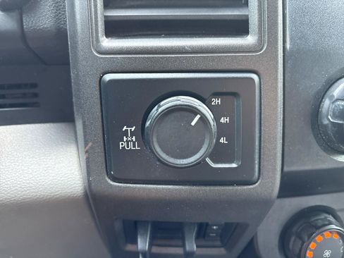 Used 2020 Ford F250 XL w/ Power Equipment Group AWD/4WD image 14