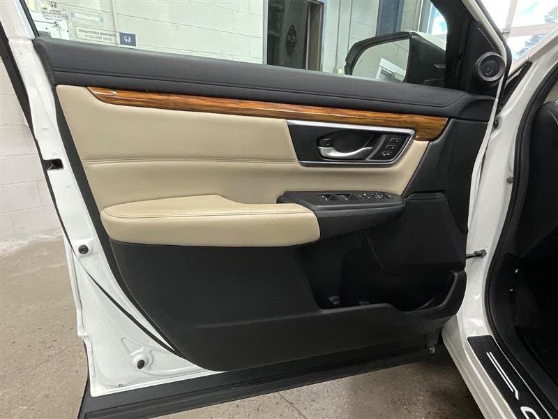 Used 2017 Honda CR-V Touring image 10