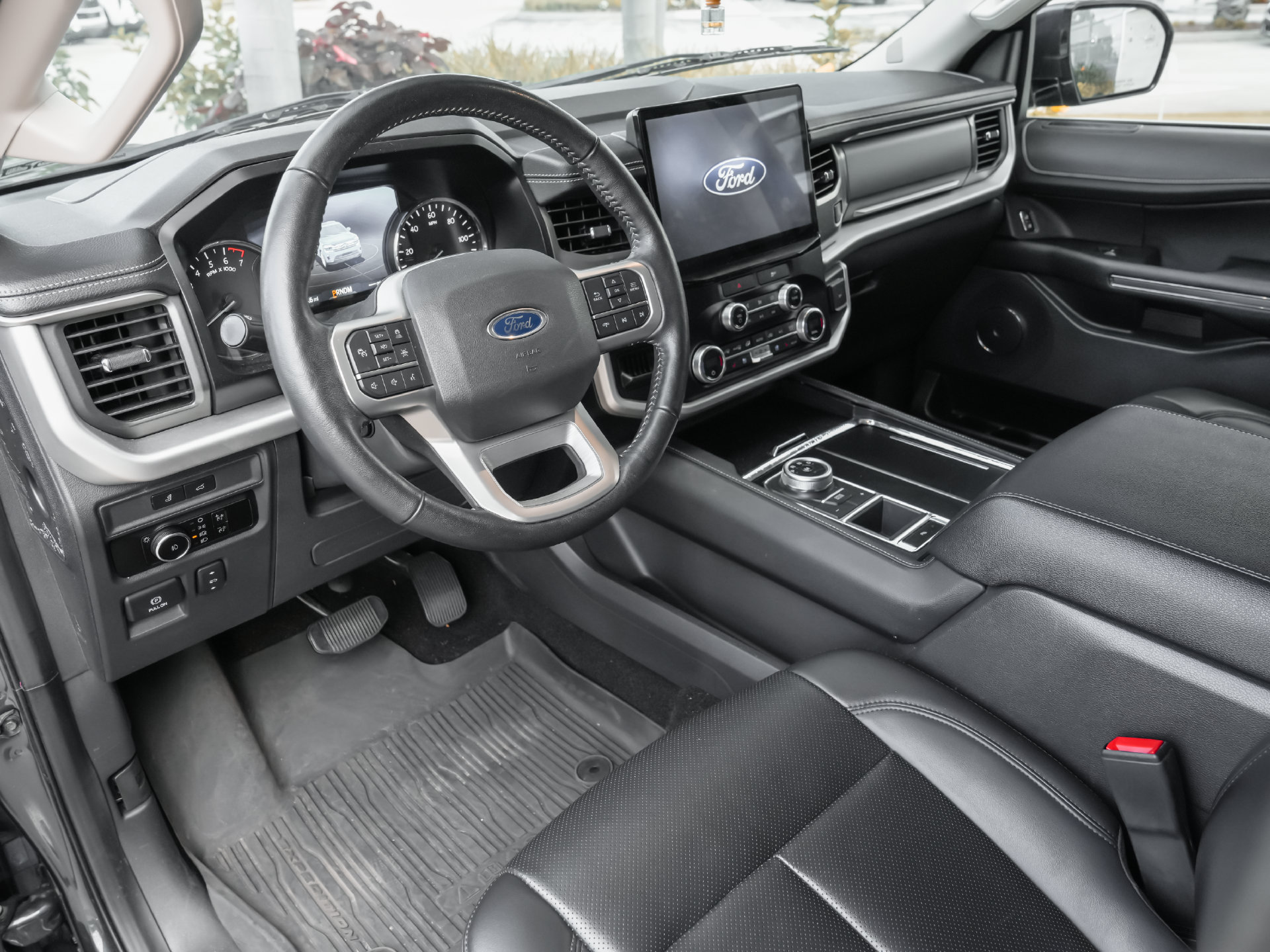 Used 2023 Ford Expedition Max XLT RWD image 16
