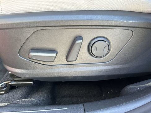 Used 2025 Hyundai Tucson SEL FWD image 20