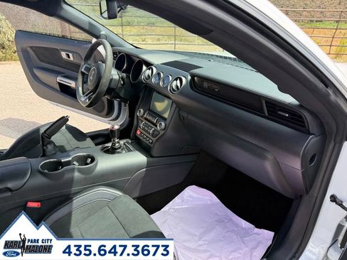 Used 2016 Ford Mustang Shelby GT350 w/ Technology Package RWD image 28