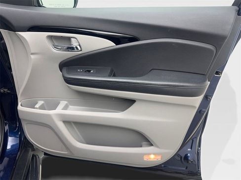 Used 2019 Honda Pilot Elite image 51