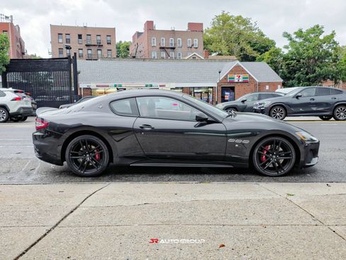 Used 2018 Maserati GranTurismo Sport RWD image 6