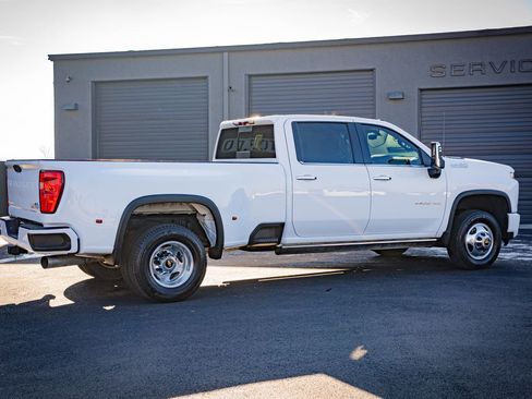 Used 2022 Chevrolet Silverado 3500 High Country image 6