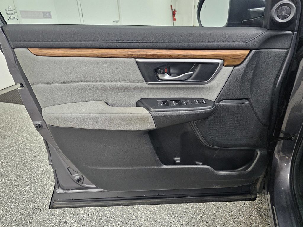 Used 2018 Honda CR-V EX image 13
