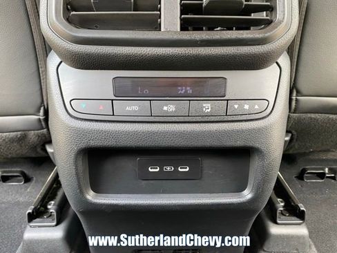 Used 2025 Honda Pilot EX-L image 46