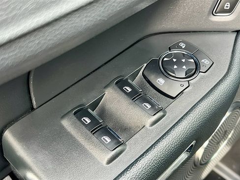 Used 2024 Ford Expedition XLT AWD/4WD image 18